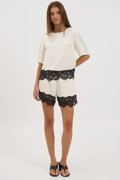 Alias Lace Trim Short White