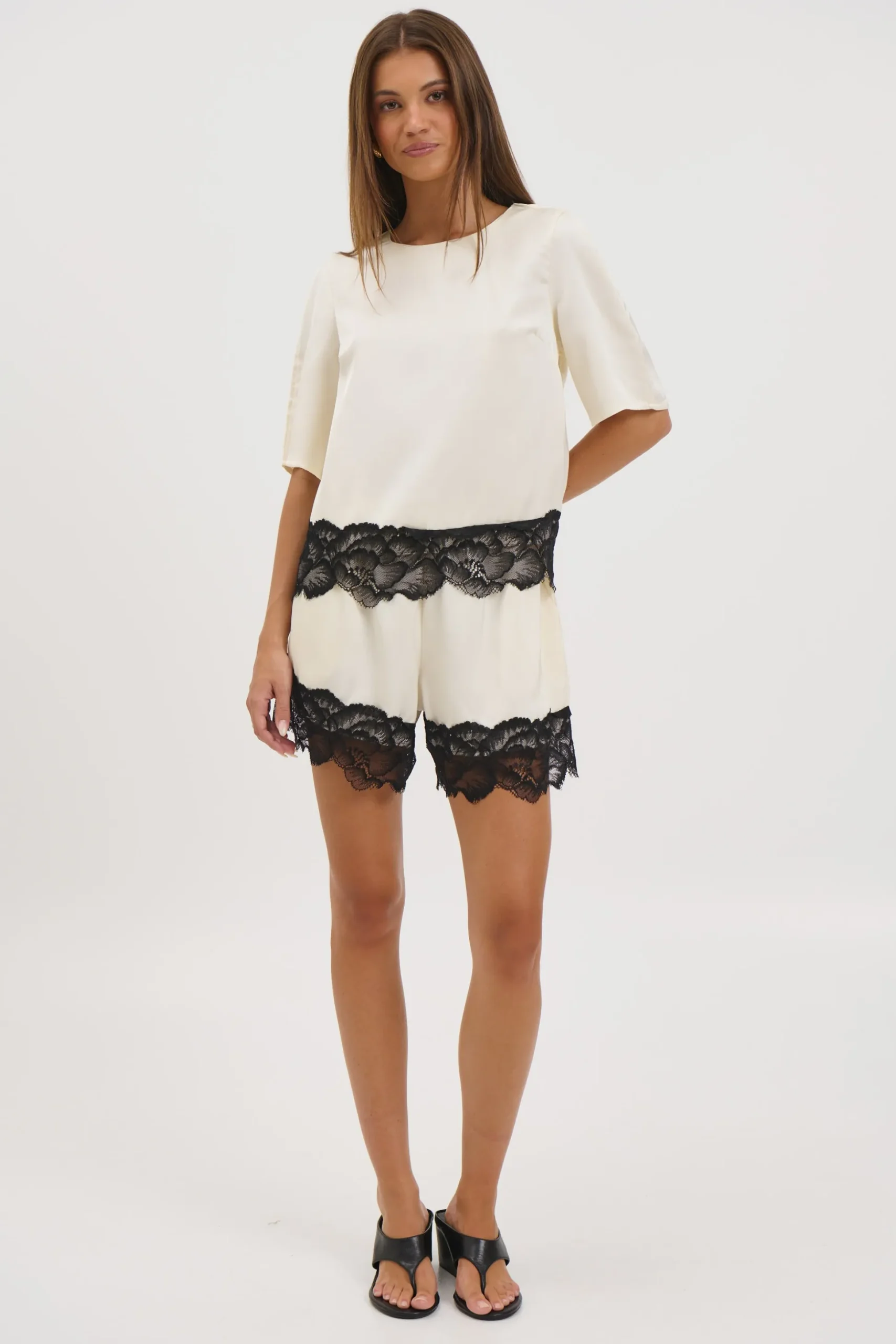 Alias Lace Trim Short White