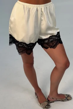 Alias Lace Trim Short White