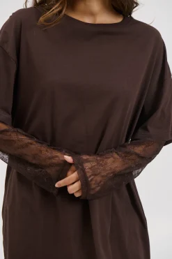 Amanda Lace Tee Dark Chocolate