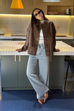 Becca Bomber Chocolate