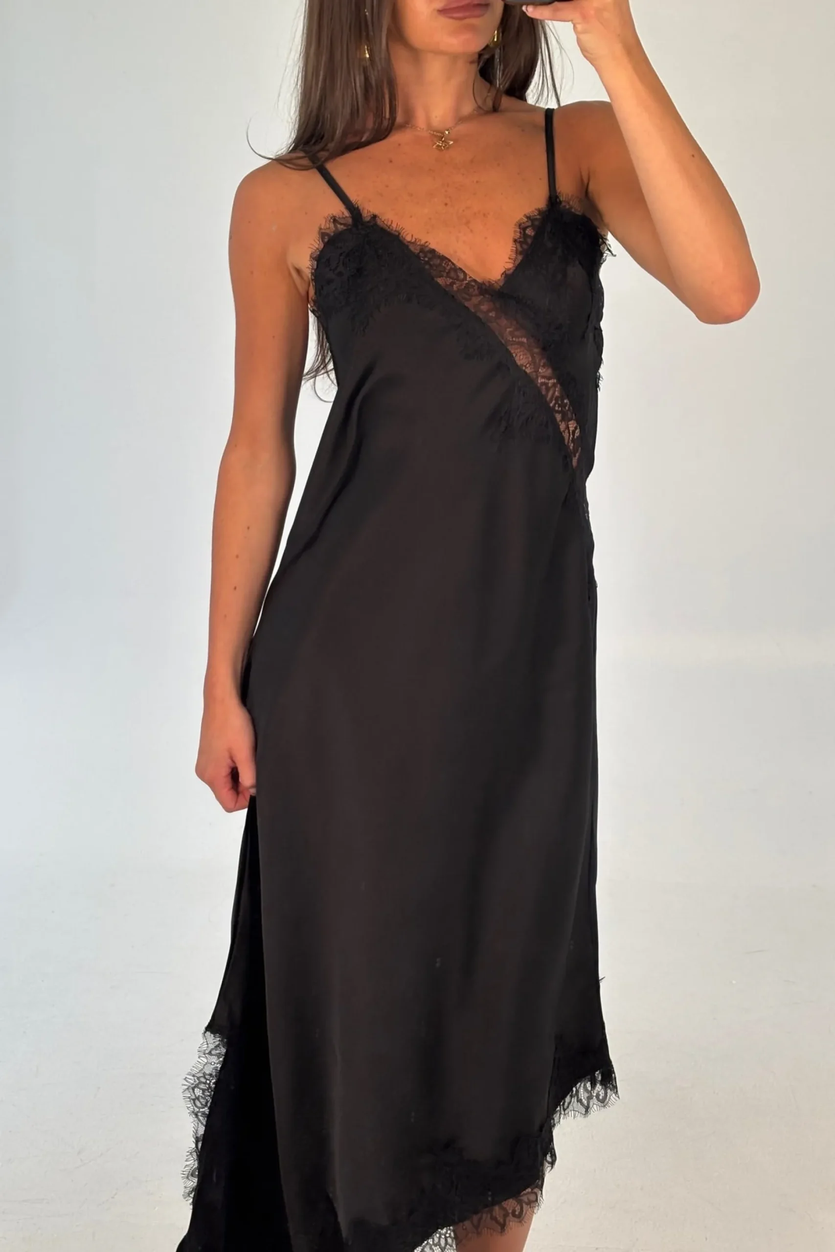 Blair Lace Midi Dress Black