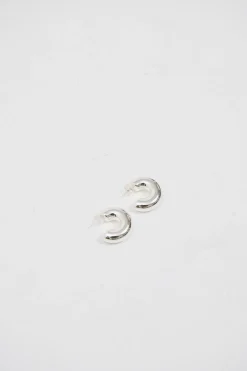 Bold Macaroni Loop Earring Silver