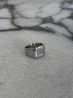 Bold Signet Ring Silver