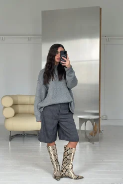 Brooks Bermuda Short Charcoal