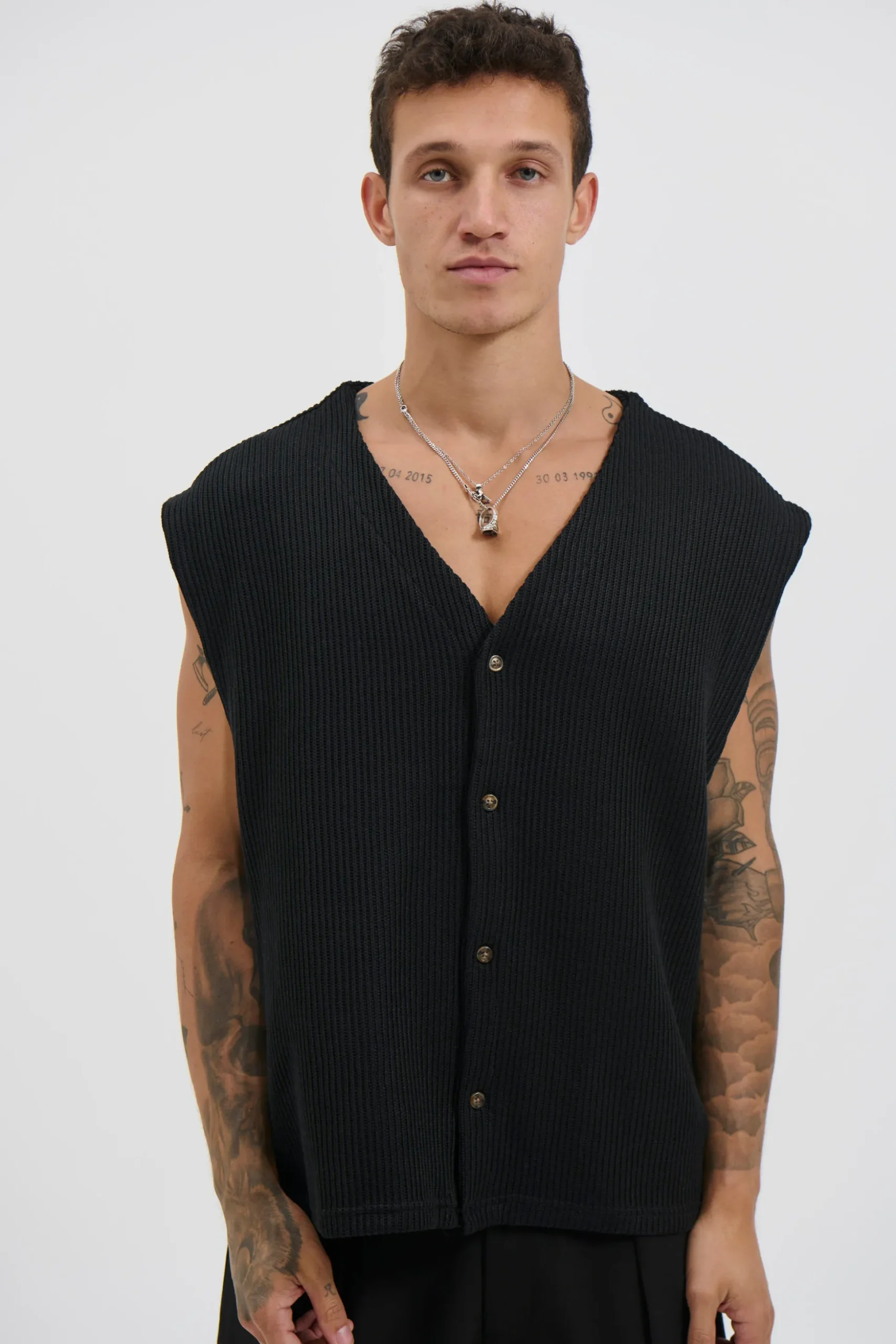 Cassius Knitted Vest Black