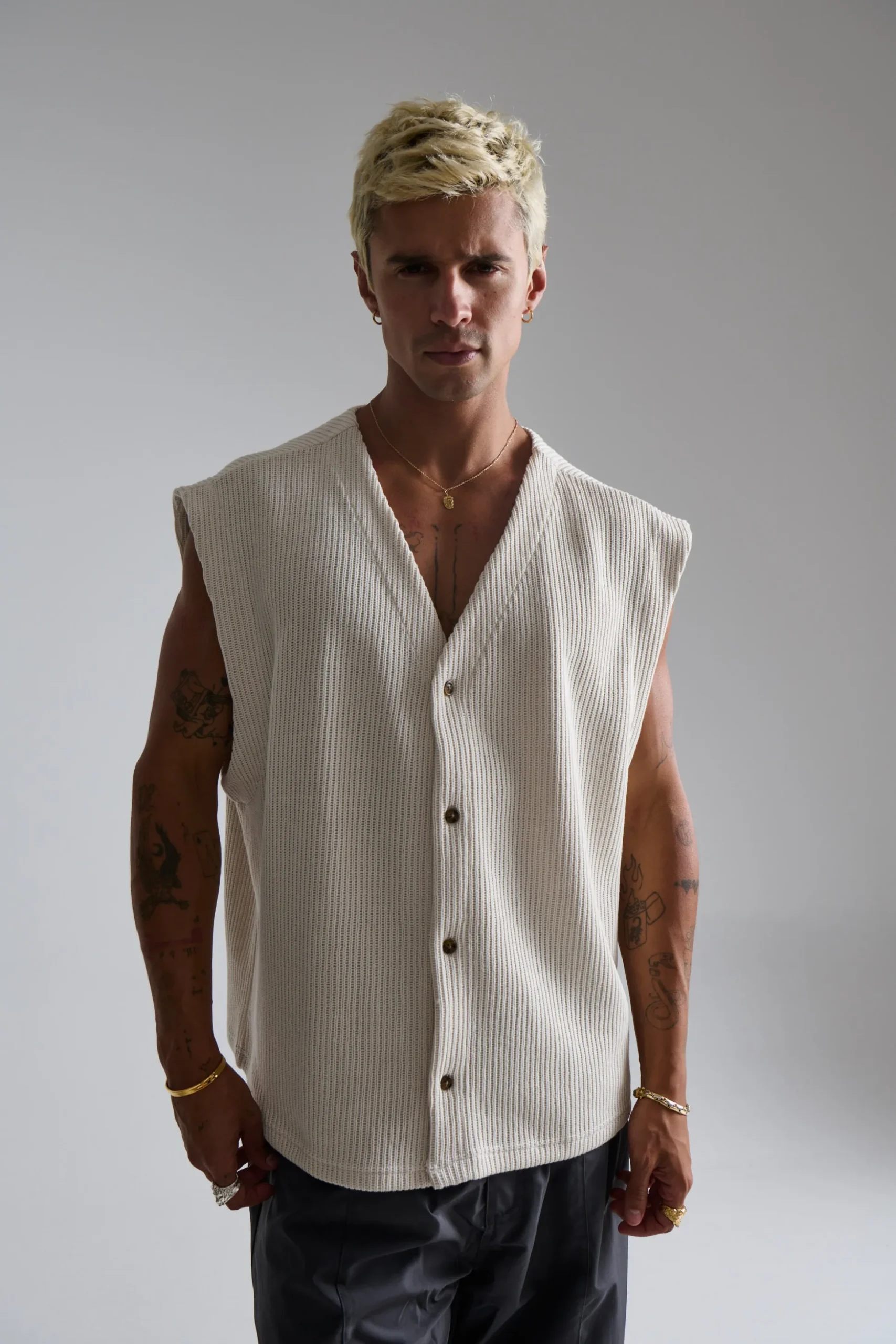 Cassius Knitted Vest Sand
