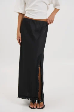 Chantily Skirt Black