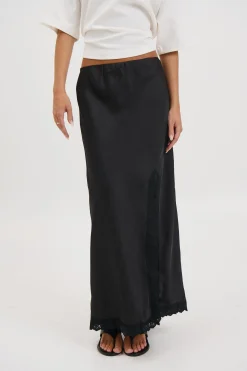 Chantily Skirt Black