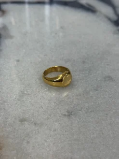 Dome Signet Ring Gold