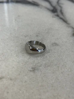 Dome Signet Ring Silver