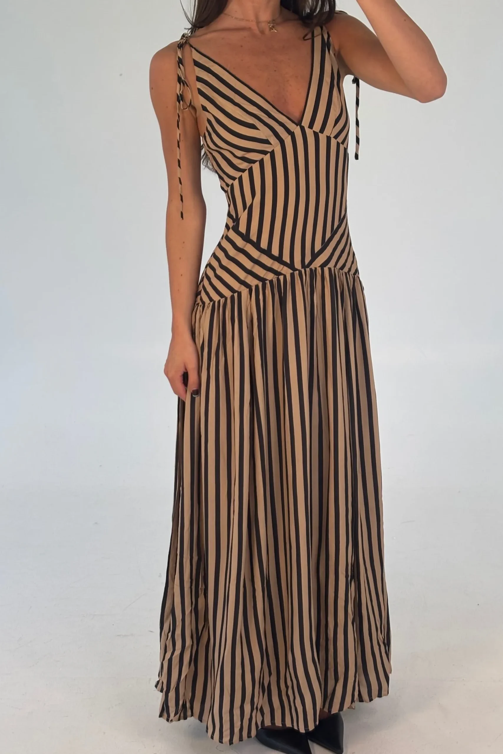 Hadley Maxi Dress Mocha
