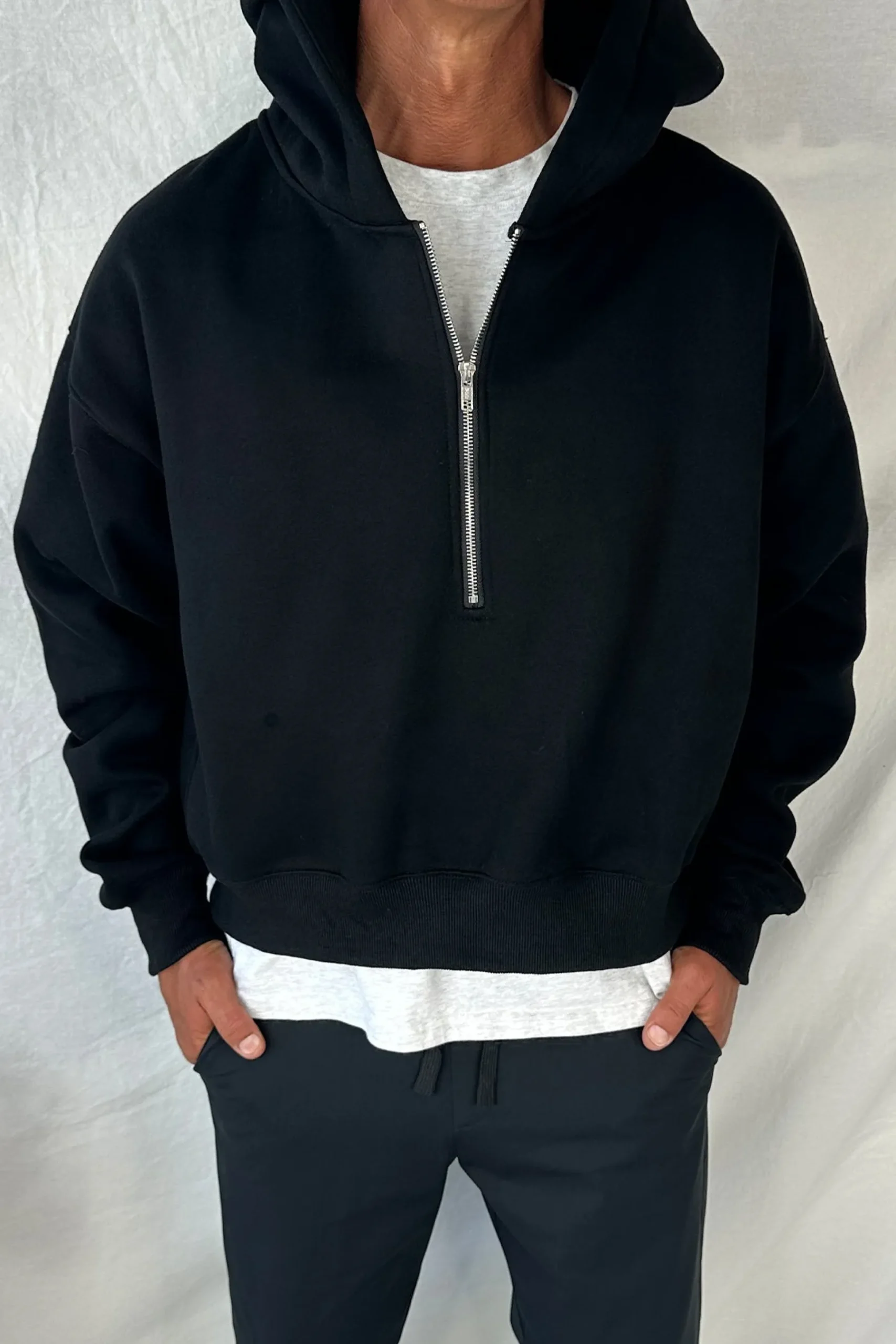 Half Zip Heavyweight Hood Black