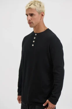 Jackson Fitted Henley Black