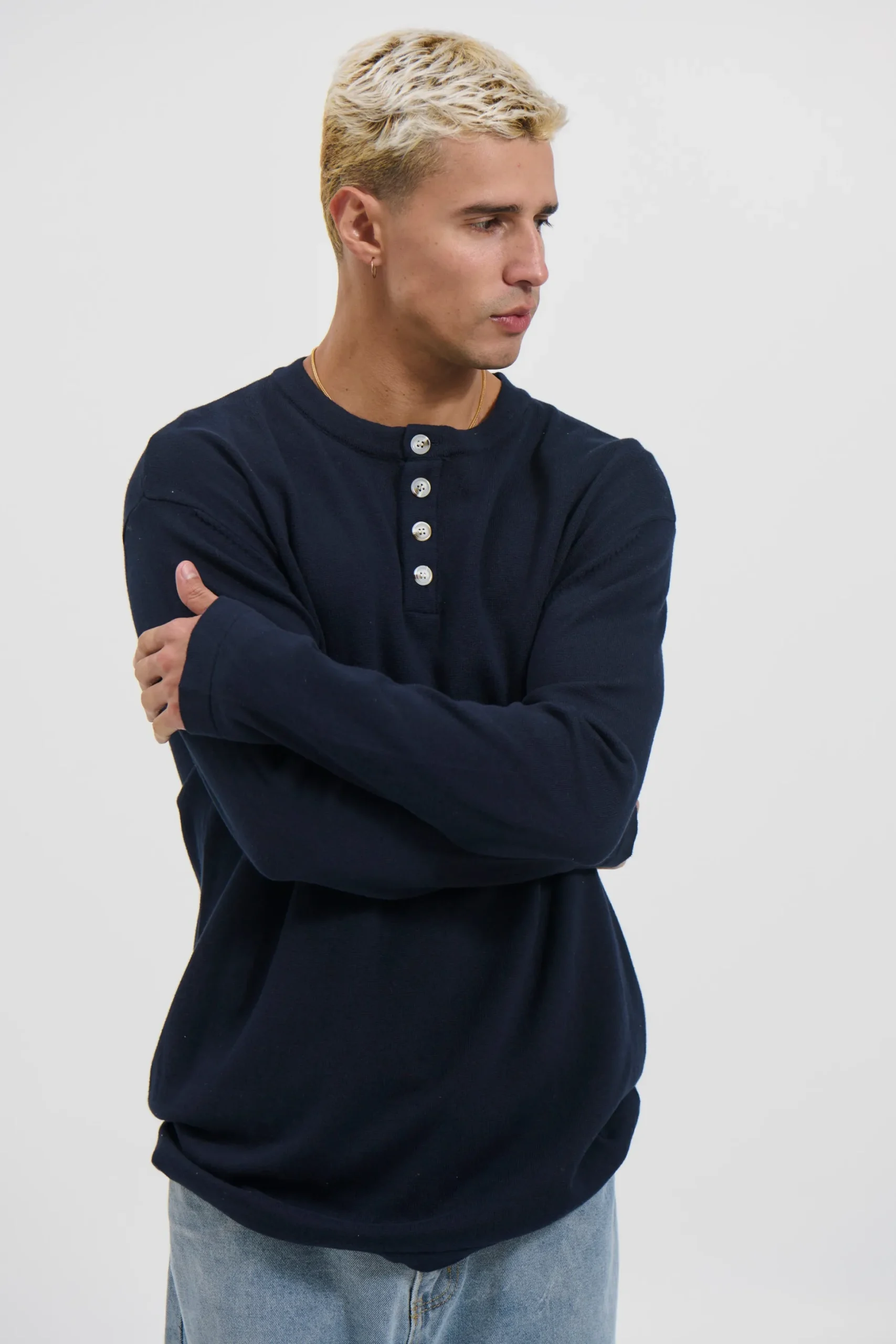 Jackson Fitted Henley Navy