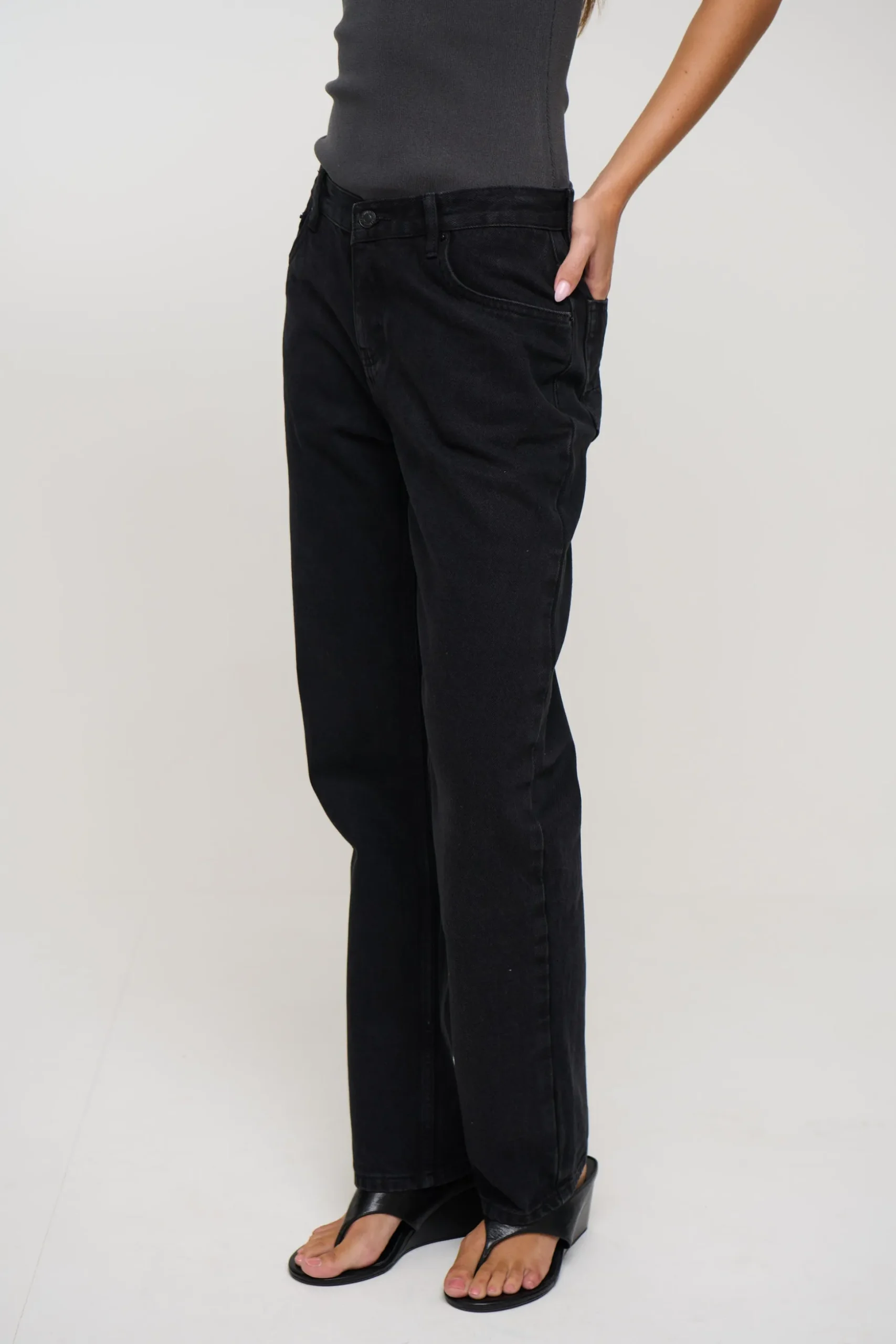 Julia Jean Backstage Black