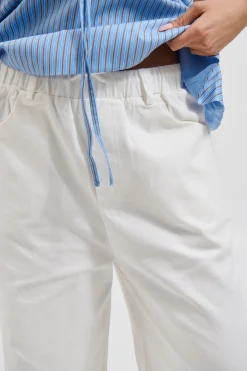 Kenzie Denim Relaxed Pant White