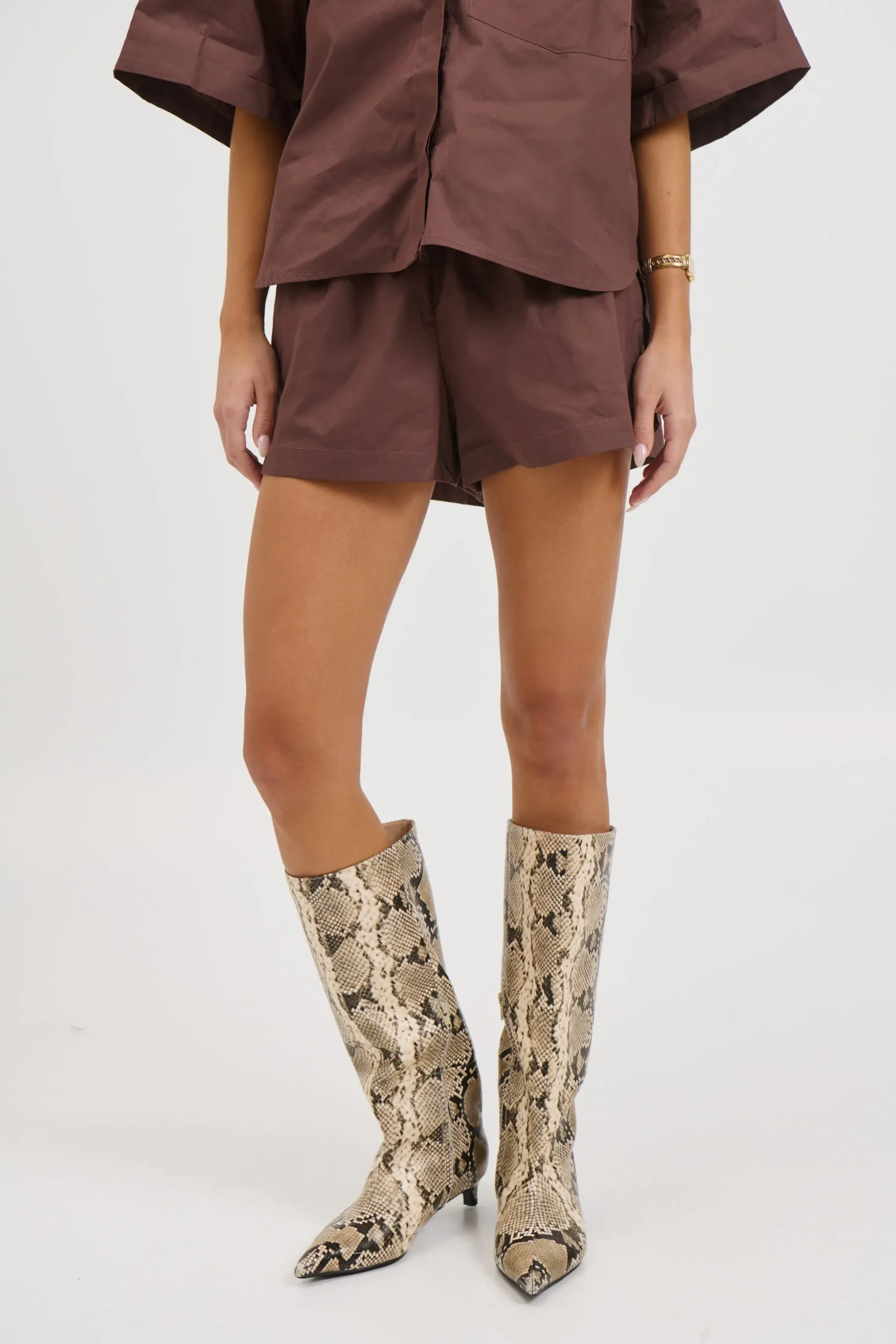 Kikki Short Chocolate