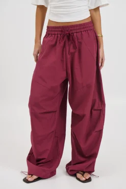 Lavinia Pant Wine