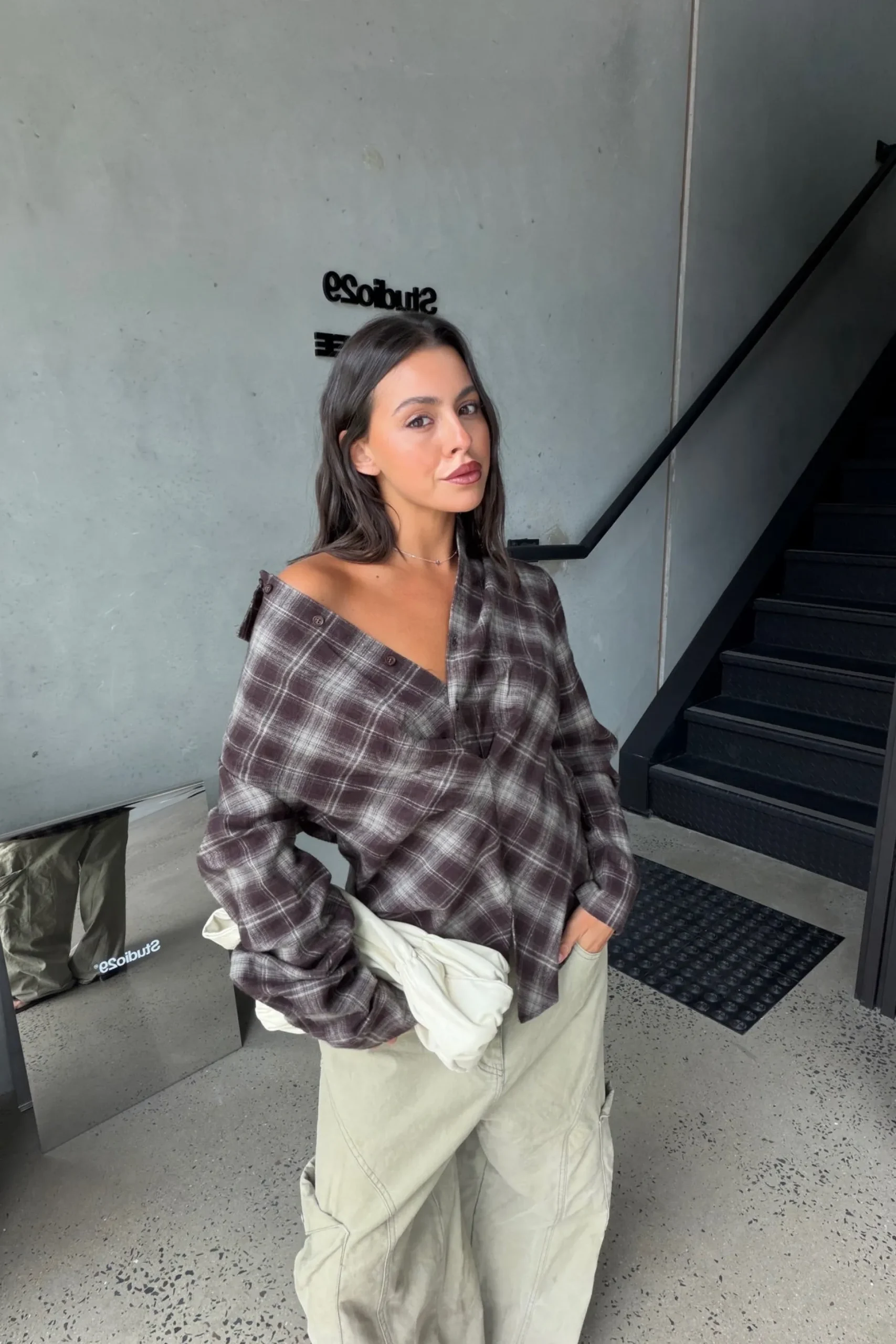 Leah Shirt Dark Grey