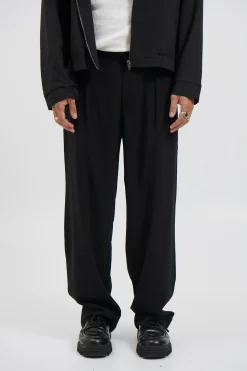 Lenny Pleat Straight Pant Black