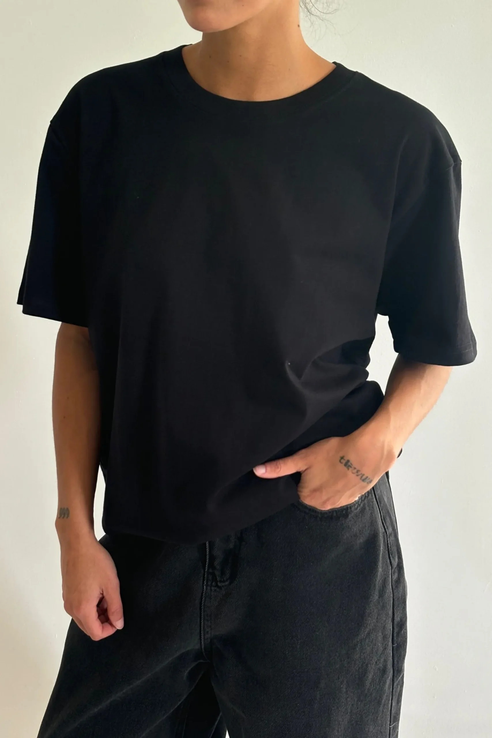 Lily Classic Tee Black