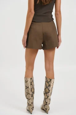 Luella Short Chocolate