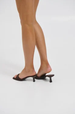 Meadow Heel Dark Cacao Suede