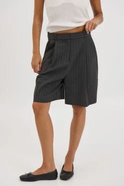 Mika Short Pinstripe