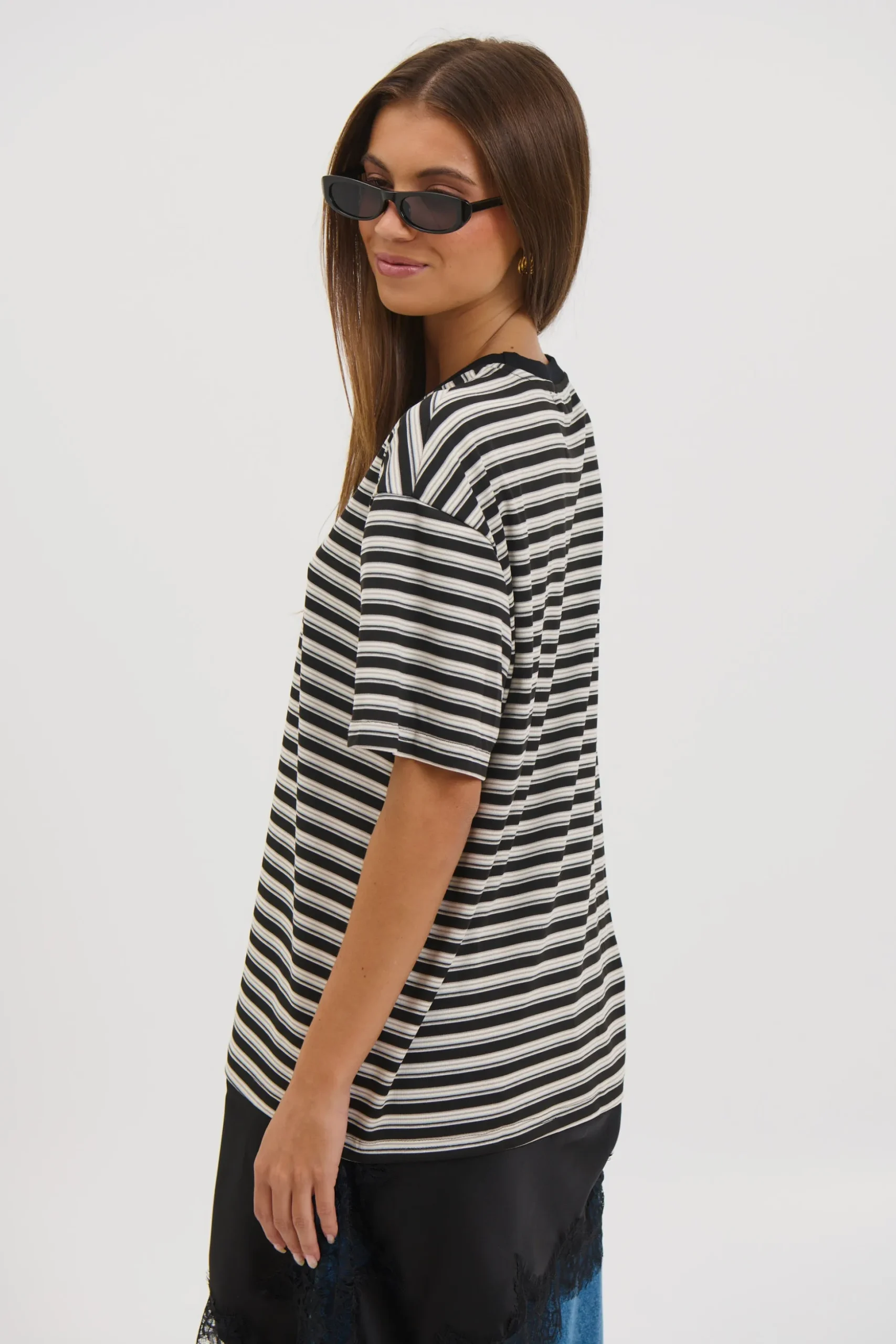 Miranda Lace Tee Black Stripe