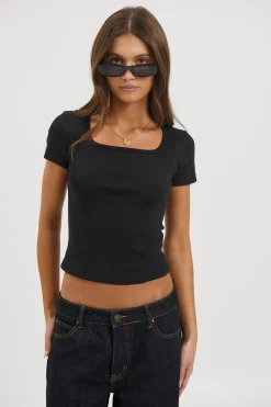 Myra Tee Black