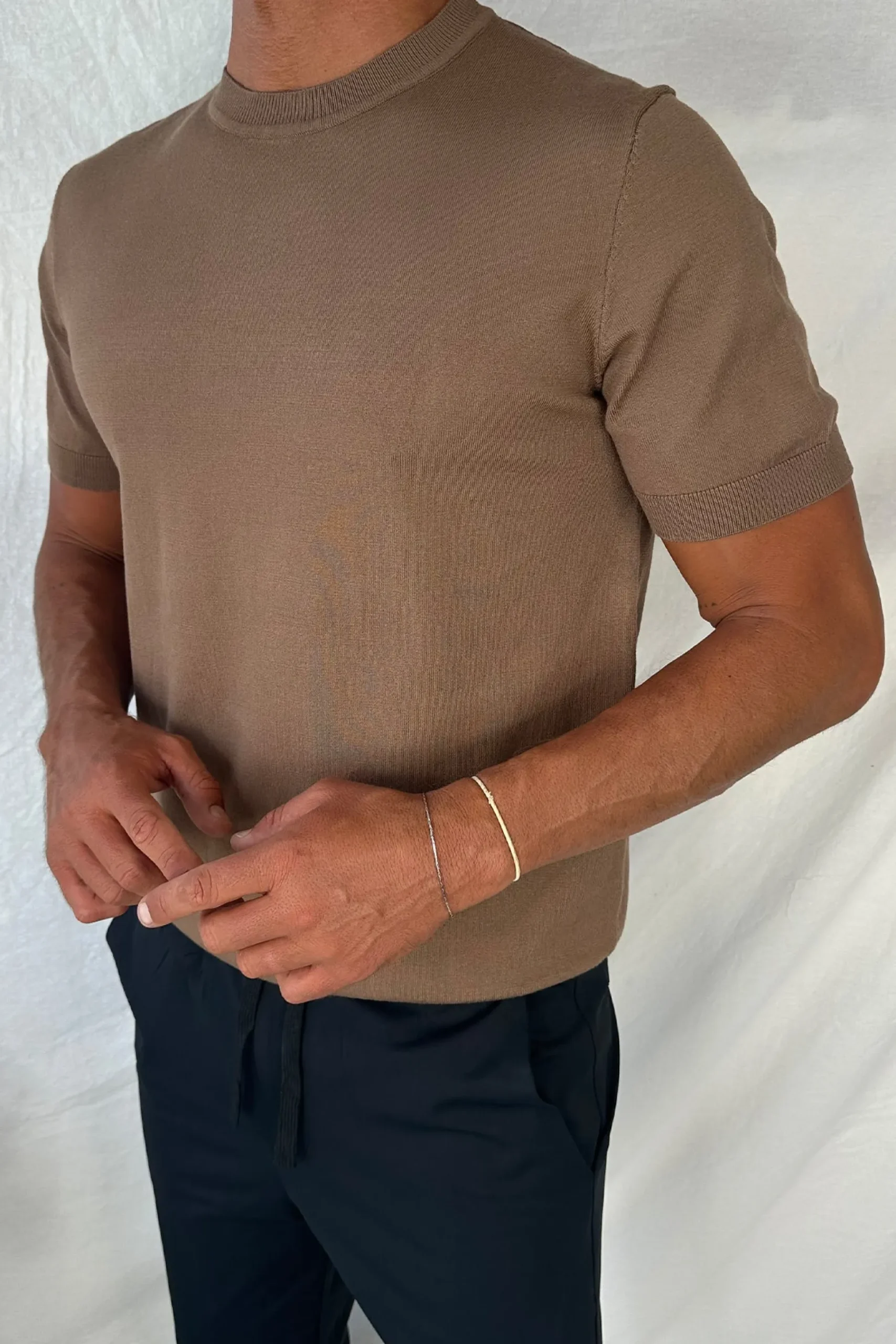 Nigel Fitted Knitted Tee Choc