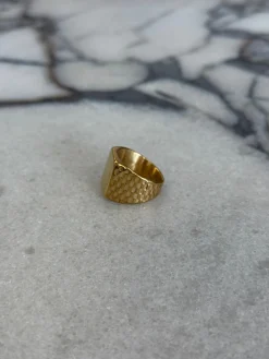 Rectangle Signet Ring Gold
