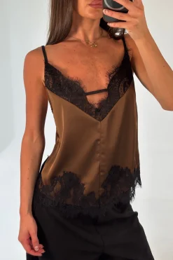 Rylee Lace Cami Chocolate