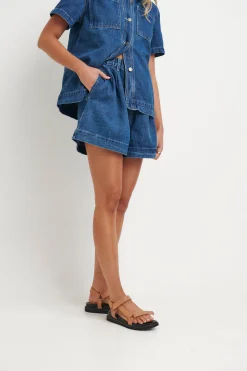 Sally Short Dark Blue