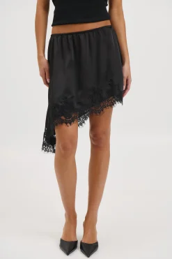 Sammi Lace Mini Skirt Black