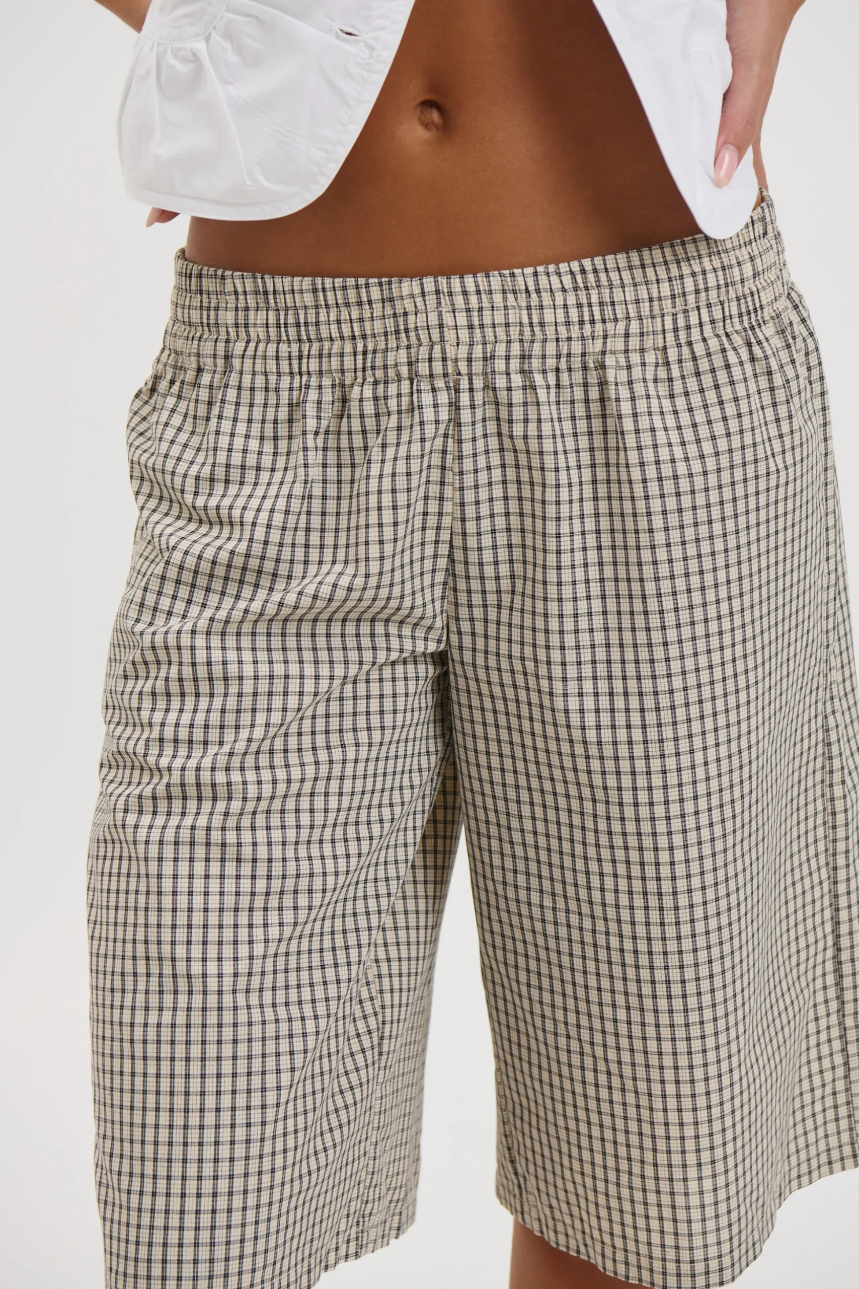 Sevigney Long Short Cream Check