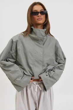 Shoreline Windbreaker Silver