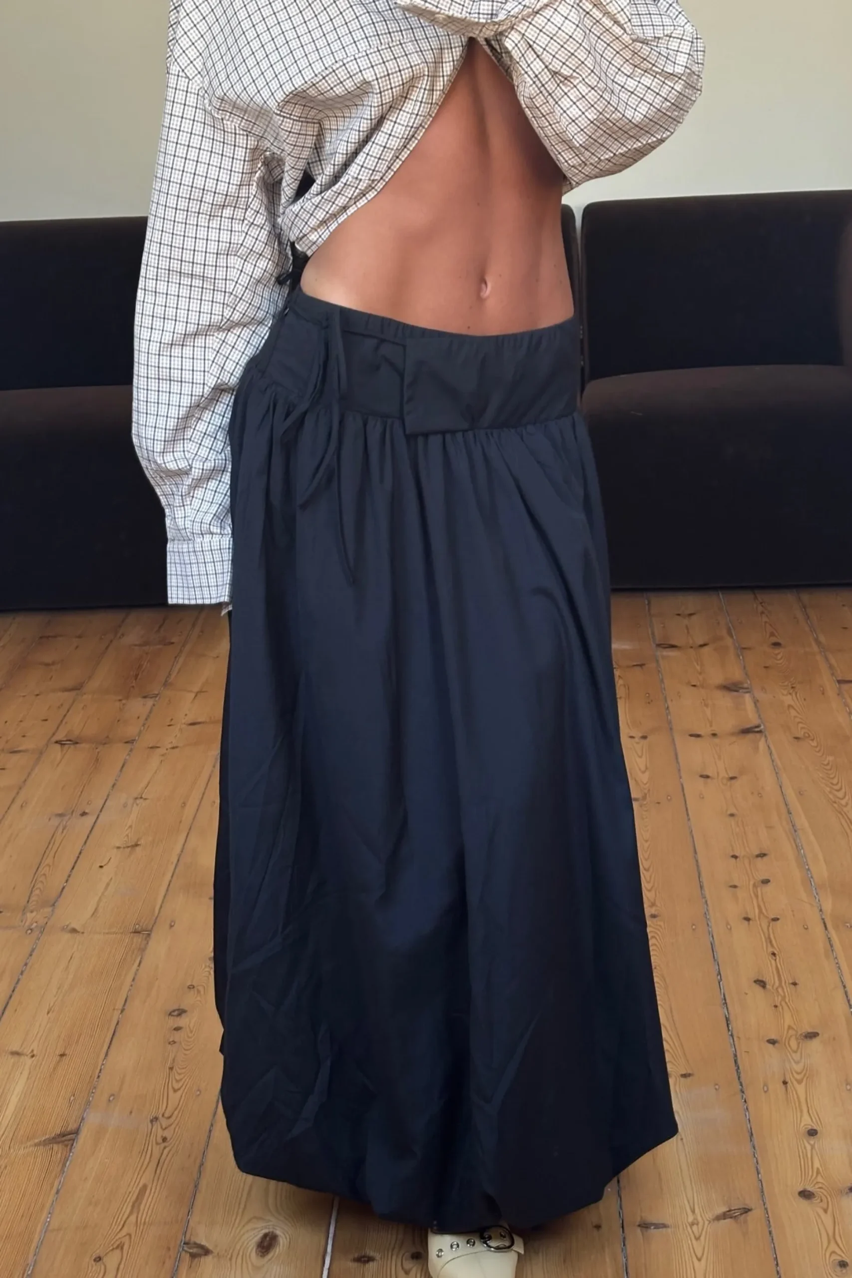 Stevie Midi Skirt Black