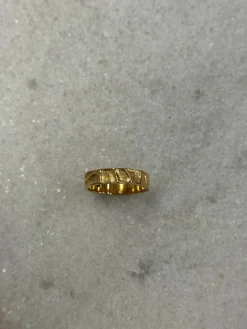 Texture Ring Gold