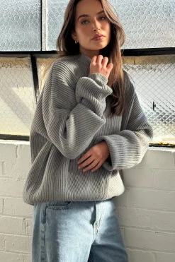 Unisex Drop Sleeve Heavy Knit Light Grey
