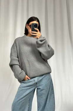 Unisex Drop Sleeve Heavy Knit Light Grey