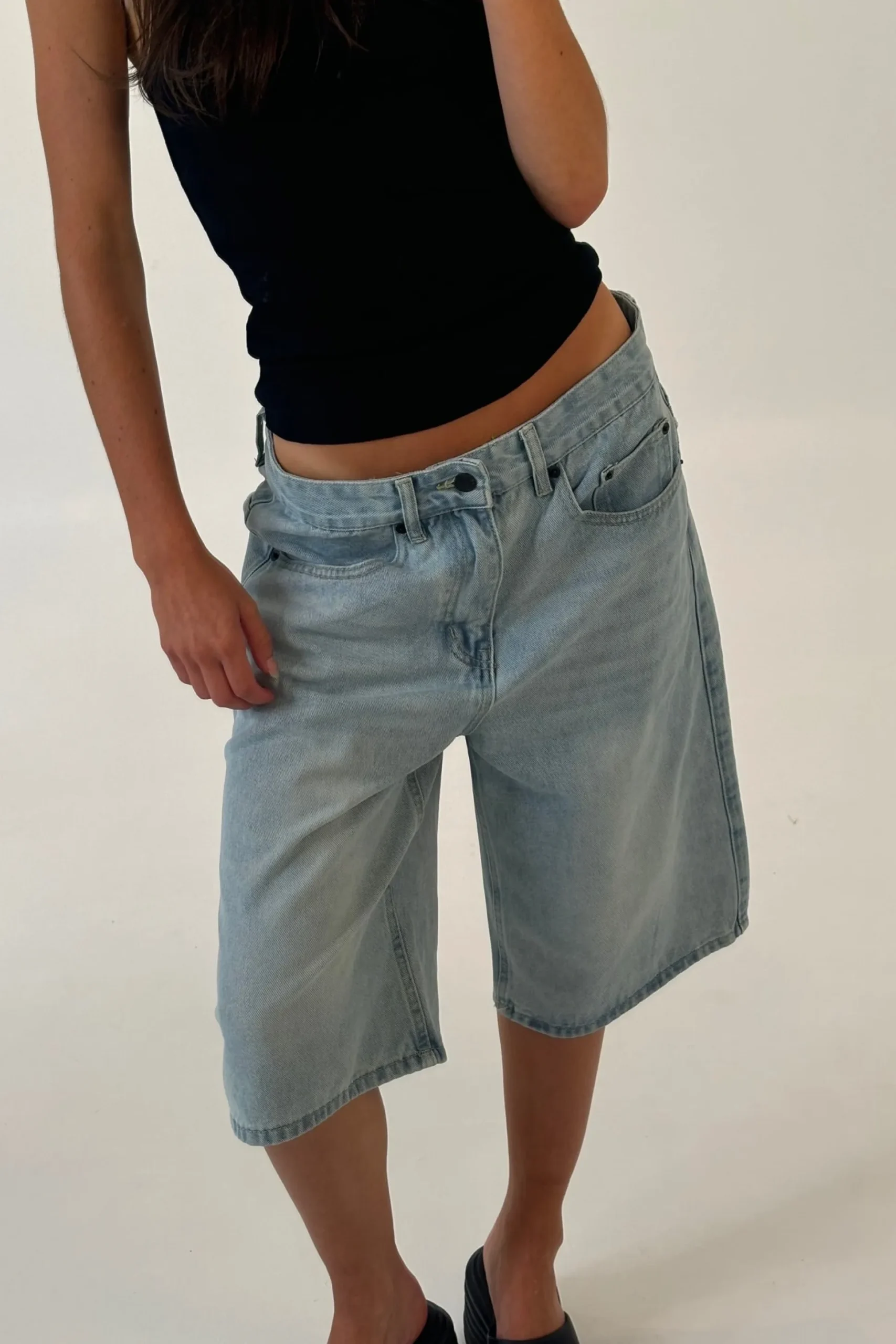 Unisex Flint Baggy Denim Jort Light