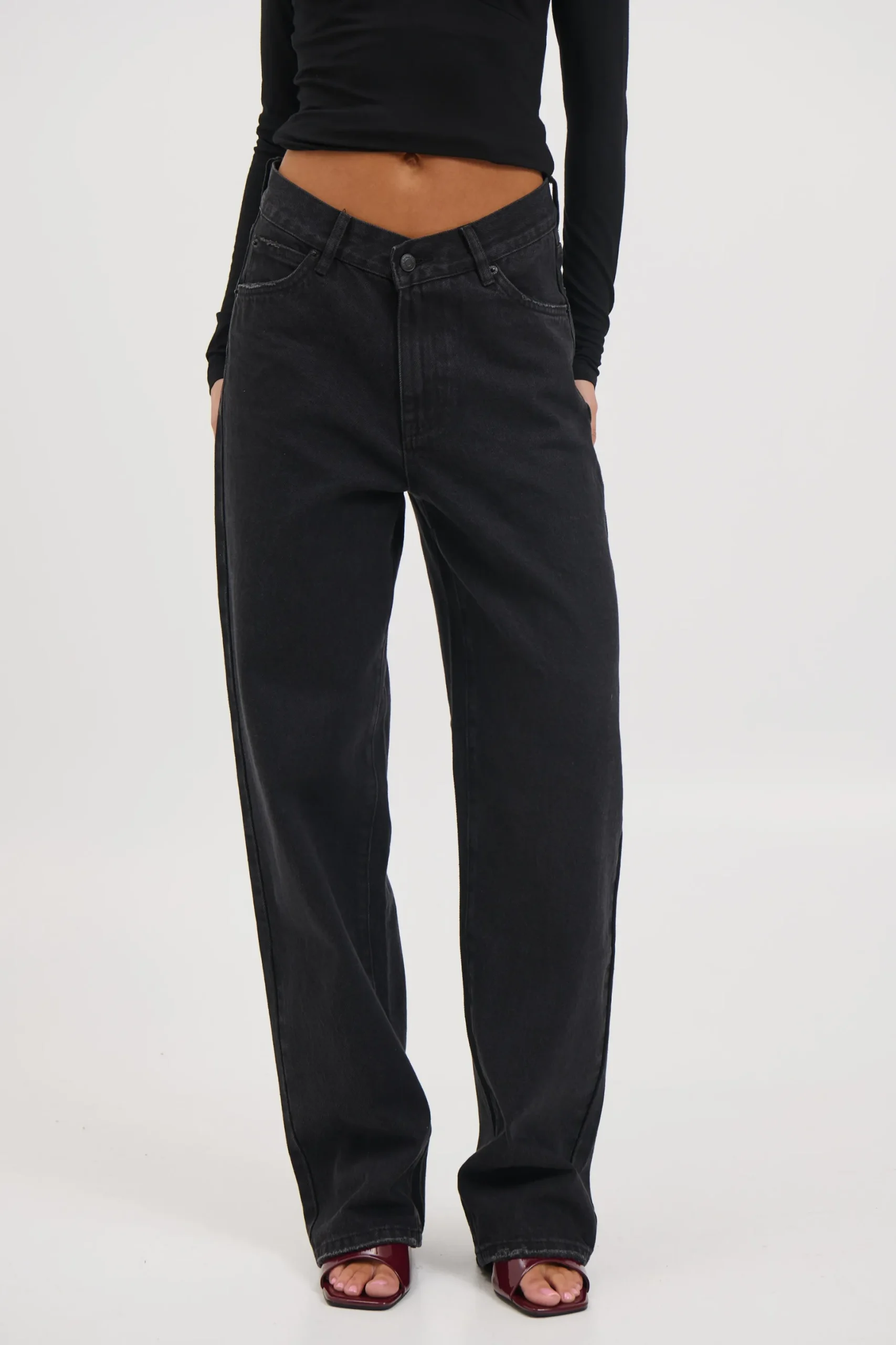 Vera Jean Backstage Black